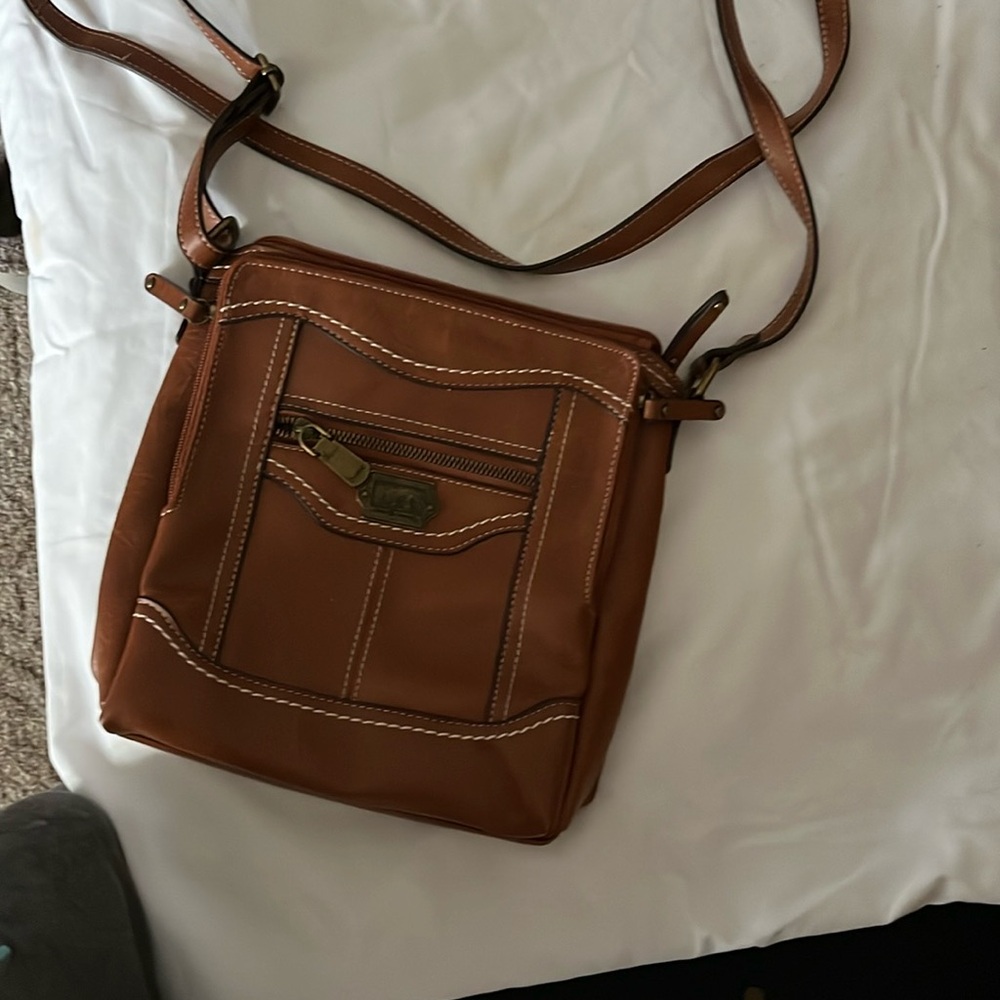 Rich Brown Leather Messenger Bag with Adjustable Strap